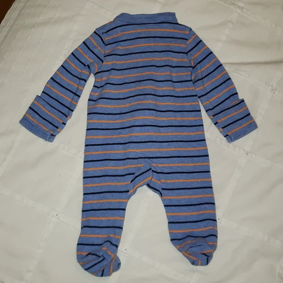 Carter's One Piece Outfit - Picture 2 of 4